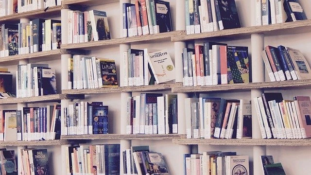 Nauka języka z podręcznikami od Cambridge University Press